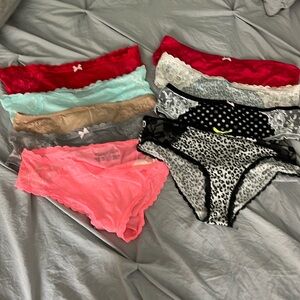 Set of 9 hiphugger panties